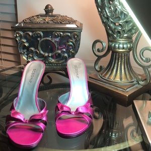 Brand New BCBG Metallic Pink Slides